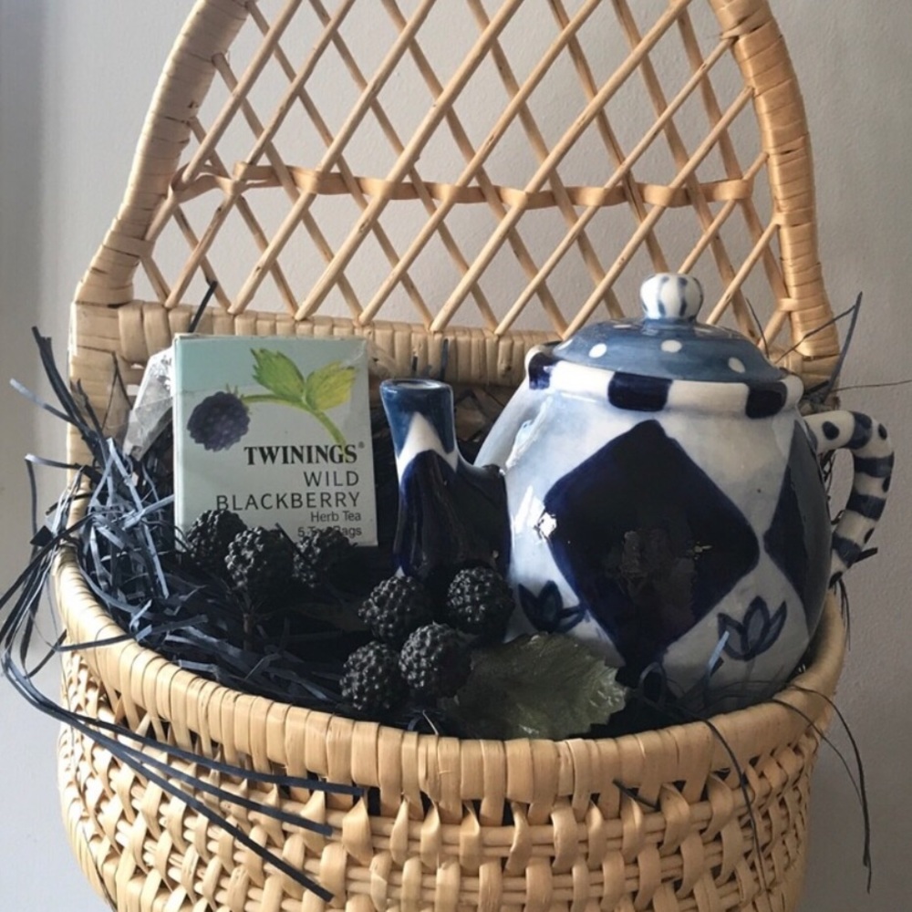 NEW Anthropologie Cottagecore Tea Pot Kettle + Organizer or Plant Wall Basket! - Picture 2 of 9